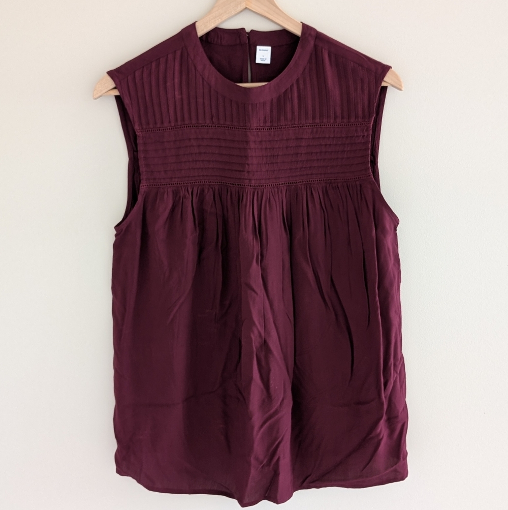 Old Navy Sleeveless Lace-Trim Swing Top for Women